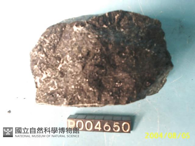 玻璃質玄武岩藏品圖，第2張