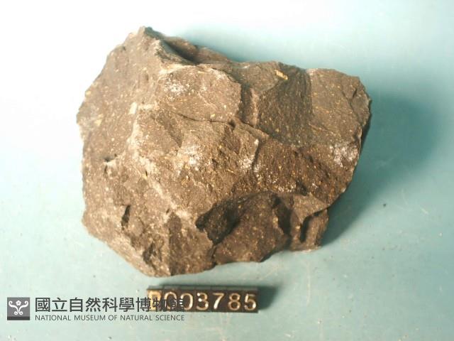 基性安山岩藏品圖，第2張