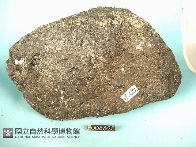 玻璃質玄武岩藏品圖，第2張