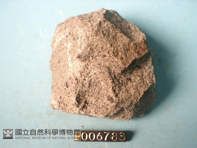 角閃石安山岩藏品圖，第4張