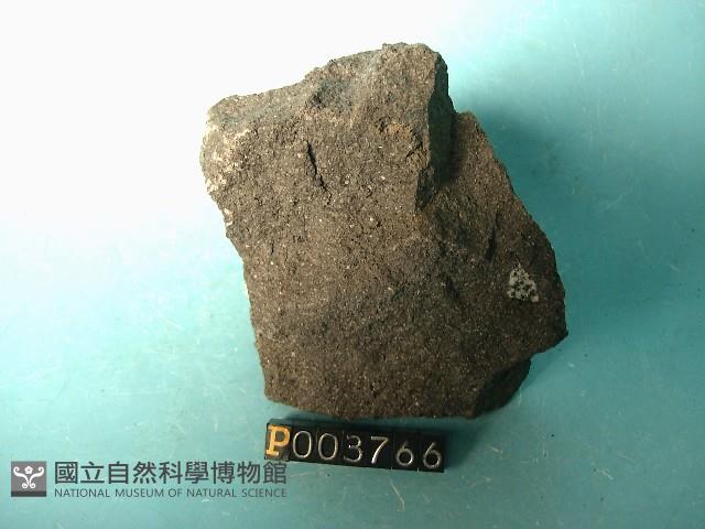 角閃安山岩藏品圖，第2張