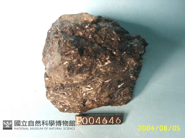 玻璃質玄武岩藏品圖，第2張