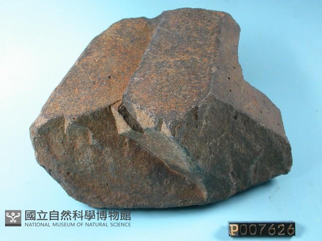 玄武岩藏品圖，第2張