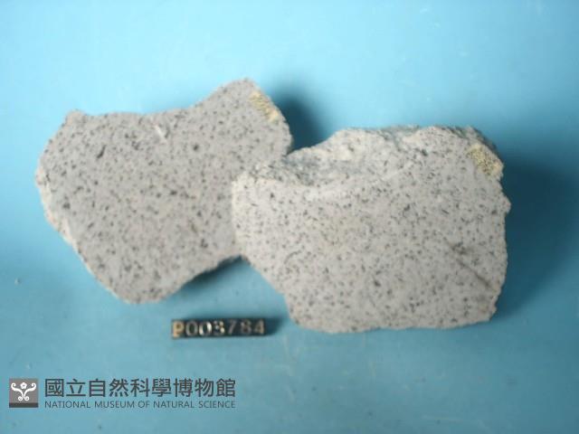 角閃安山岩藏品圖，第3張