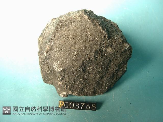 角閃安山岩藏品圖，第3張
