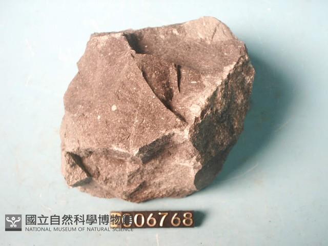 輝石安山岩藏品圖，第2張