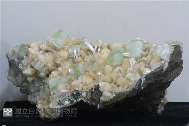 魚眼石/輝沸石/鈣沸石藏品圖，第1張