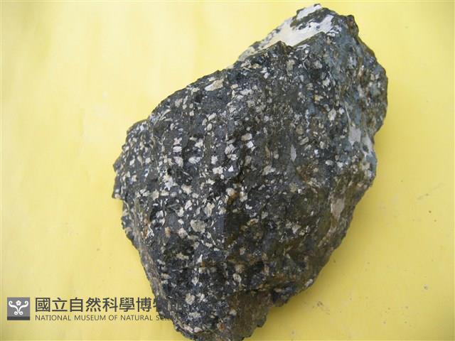 玢岩藏品圖，第1張
