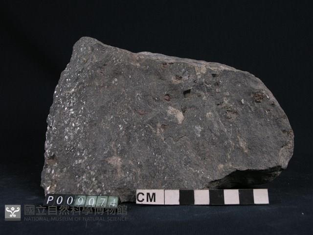 石榴子石-角閃石-白雲母片岩藏品圖，第1張