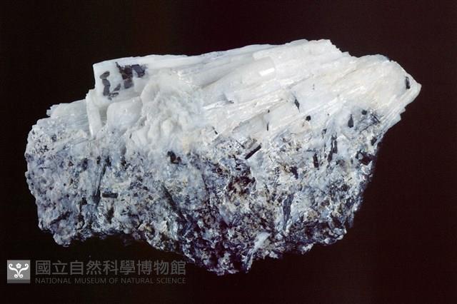 鈉沸石藏品圖，第1張