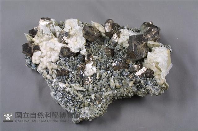 磁黃鐵礦/閃鋅礦/石英藏品圖，第1張