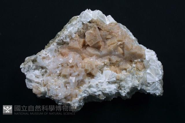 菱沸石 藏品圖，第1張