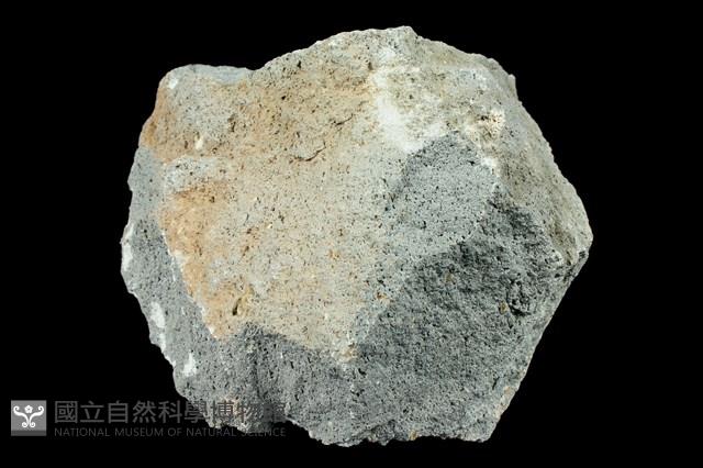 白榴基玄武岩藏品圖，第1張