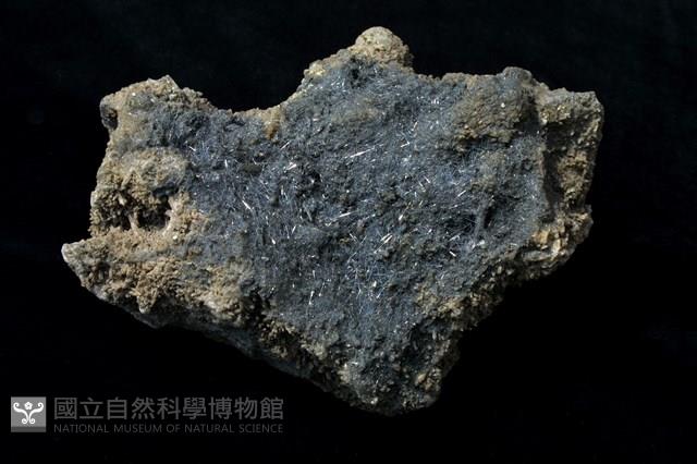 脆硫銻鉛礦藏品圖，第1張