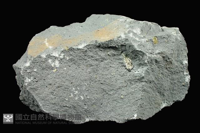白榴基玄武岩藏品圖，第1張