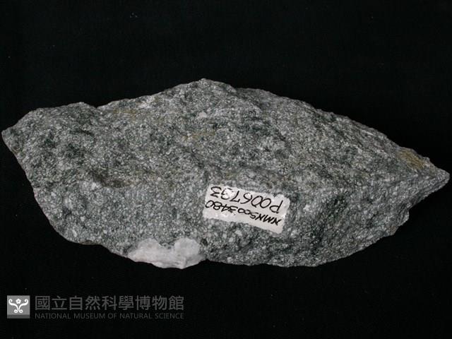 換質角閃石安山岩藏品圖，第1張