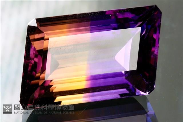 紫黃晶藏品圖，第2張