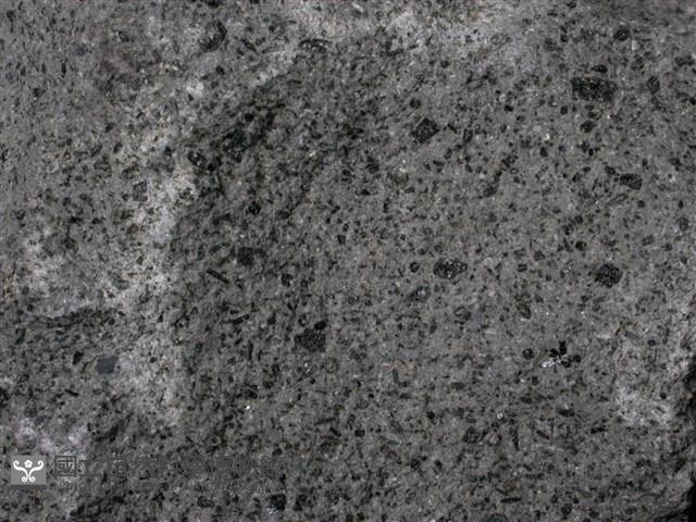 角閃石安山岩藏品圖，第1張
