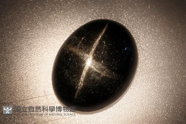 透輝石藏品圖，第1張
