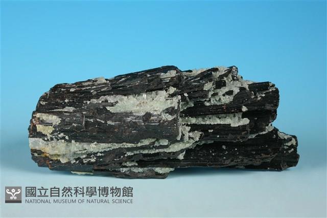 鎢錳礦藏品圖，第1張