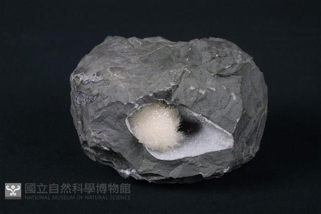 鈉沸石藏品圖，第1張