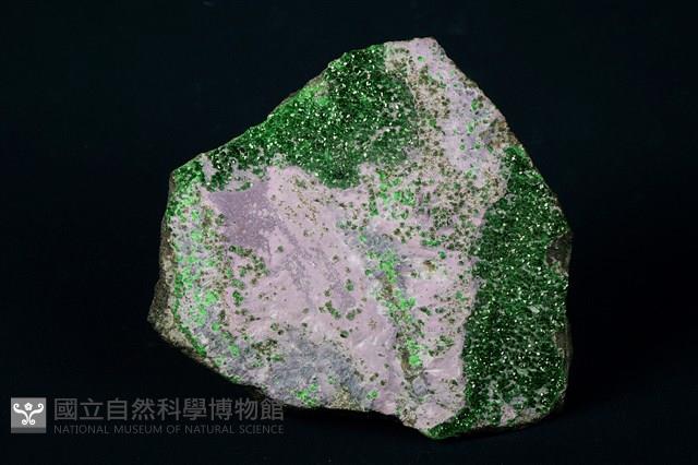鈣鉻榴石藏品圖，第1張