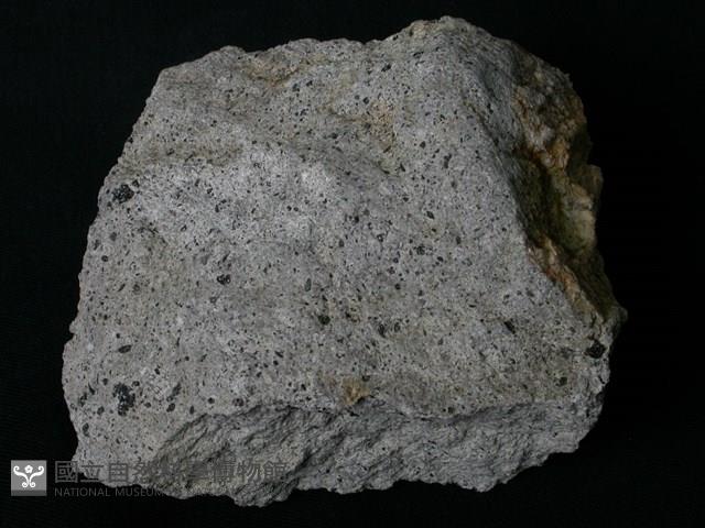 角閃石安山岩藏品圖，第1張