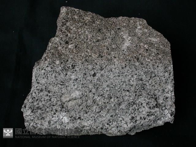 黑雲母角閃石安山岩藏品圖，第2張