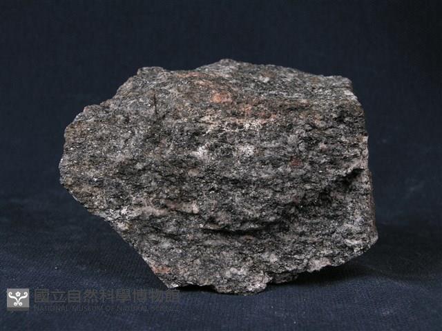 石榴子石-黑雲母片麻岩藏品圖，第2張