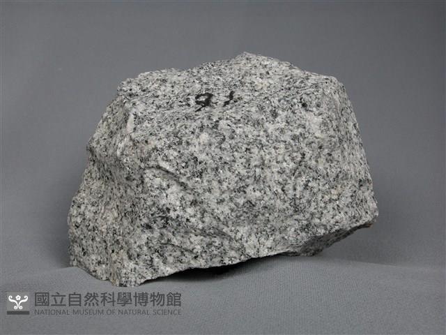 黑雲母花岡岩藏品圖，第2張
