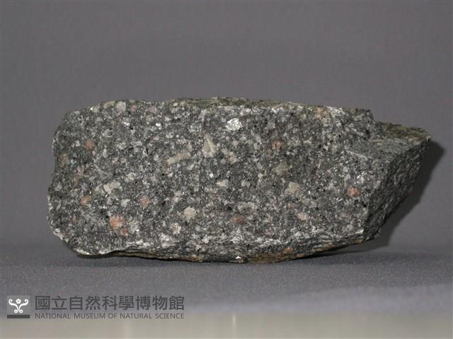 長石玢岩藏品圖，第2張