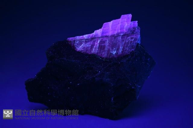 歪長石 藏品圖，第3張