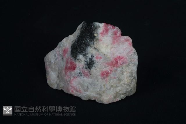 矽鈹鋁鈉石 藏品圖，第3張