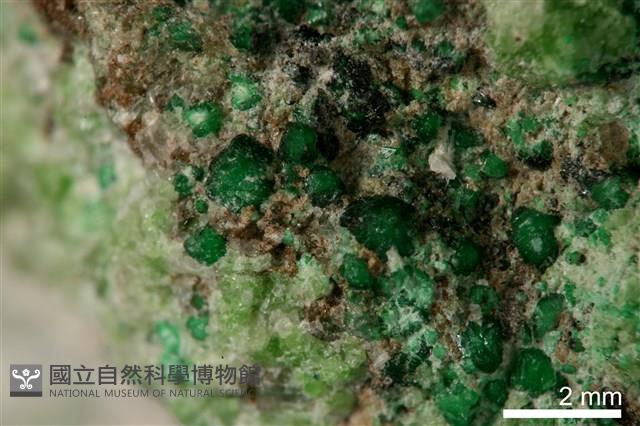 鈣鉻石榴石藏品圖，第3張