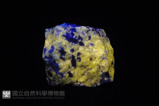 鈣柱石藏品圖，第3張