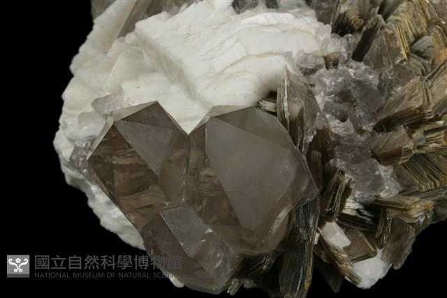 鈉長石/石英/白雲母藏品圖，第3張