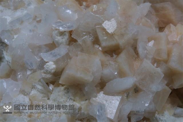 菱沸石 藏品圖，第3張