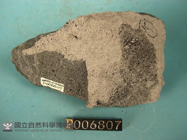 角閃石輝長岩藏品圖，第3張