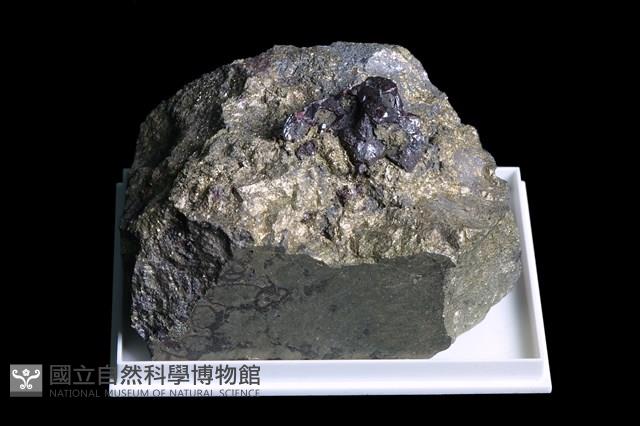 淡紅銀礦藏品圖，第1張