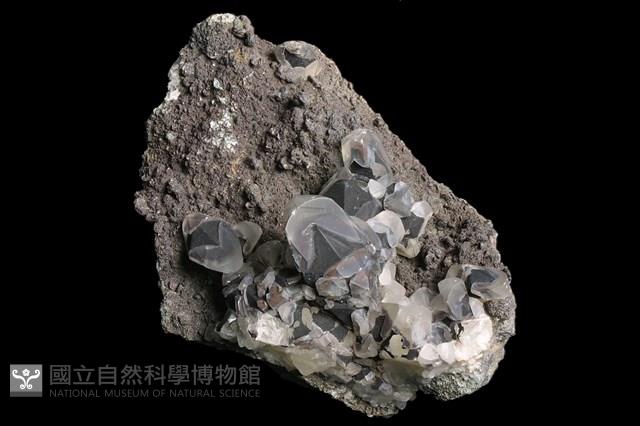 磁鐵礦/方解石藏品圖，第1張