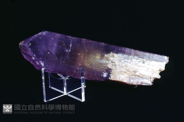 紫鋰輝石藏品圖，第1張