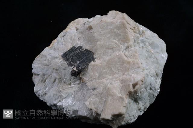 鈮鐵礦/鉭鐵礦藏品圖，第1張