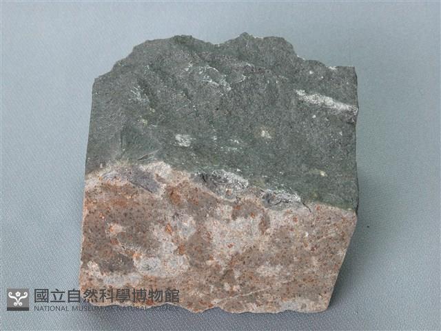 鹼性玄武岩藏品圖，第1張