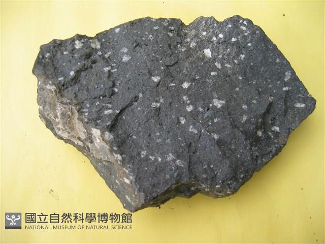 玢岩藏品圖，第1張