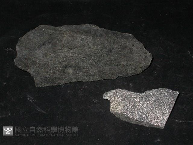 角閃岩藏品圖，第1張