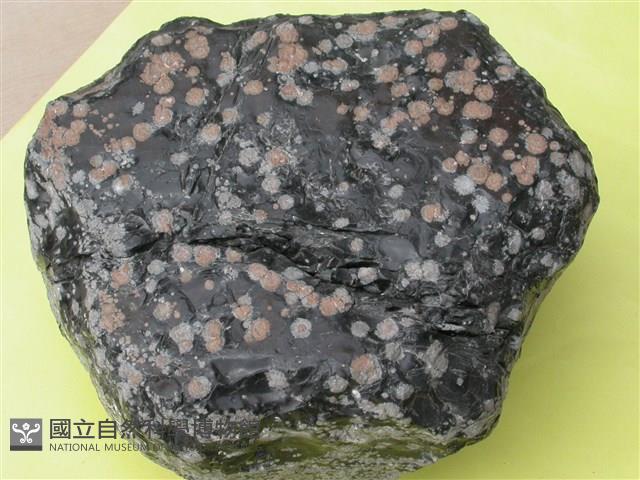 黑曜岩藏品圖，第1張