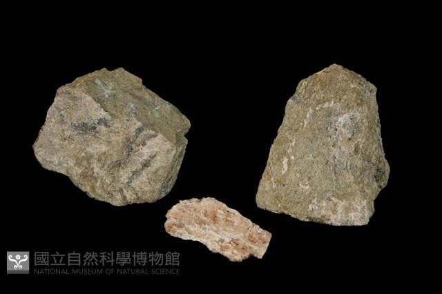 鈣斜長石藏品圖，第1張