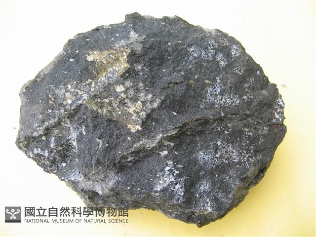 玄武岩藏品圖，第1張