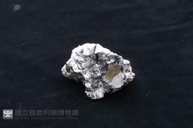 硫銅鈷礦藏品圖，第16張