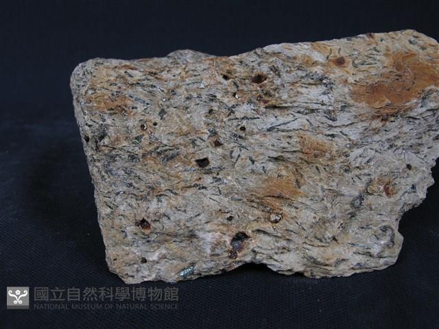 多矽白雲母藍閃片岩藏品圖，第4張